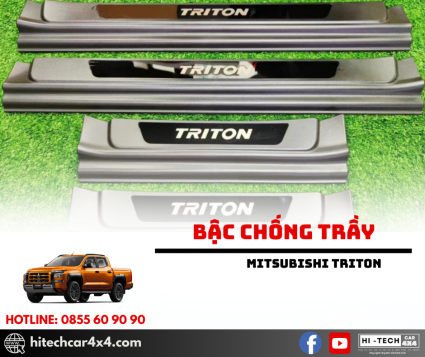 ỐP BẬC LÊN XUỐNG CỬA XE Ô TÔ MITSUBISI TRITON